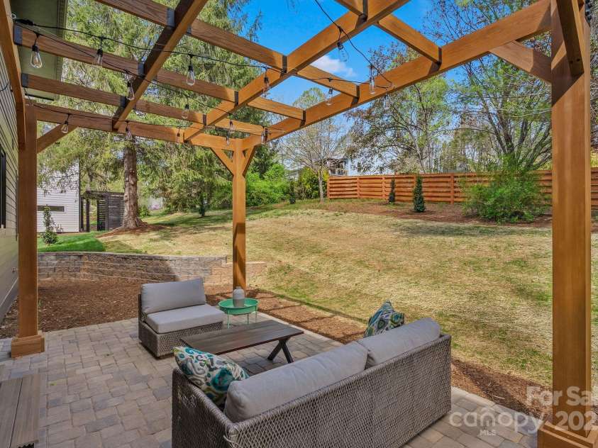 512 Tenth Street, Black Mountain, NC 28711.  MLS# CAR4247173, YatesRealty ID 10193. Room for Seating and Grilling Areas