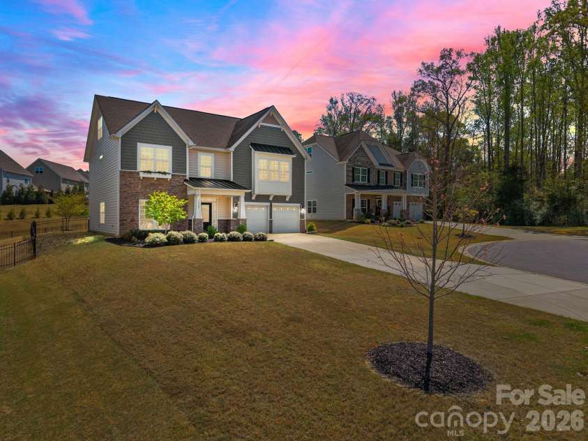 1982 Smokey Quartz Road, Davidson, NC 28036.  MLS# CAR4365393, YatesRealty ID 10194. 