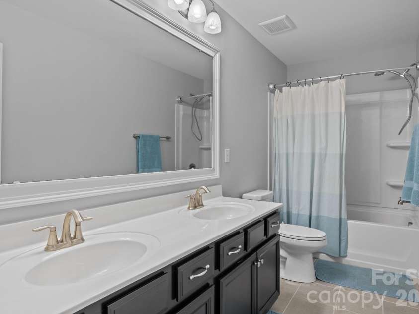 1982 Smokey Quartz Road, Davidson, NC 28036.  MLS# CAR4365393, YatesRealty ID 10194. 