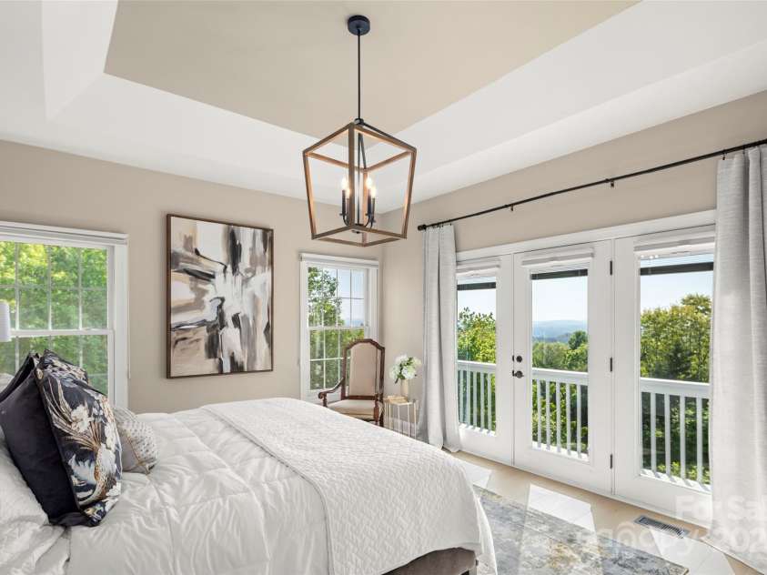 301 Governors Drive, Hendersonville, NC 28791.  MLS# CAR4251149, YatesRealty ID 10194. 