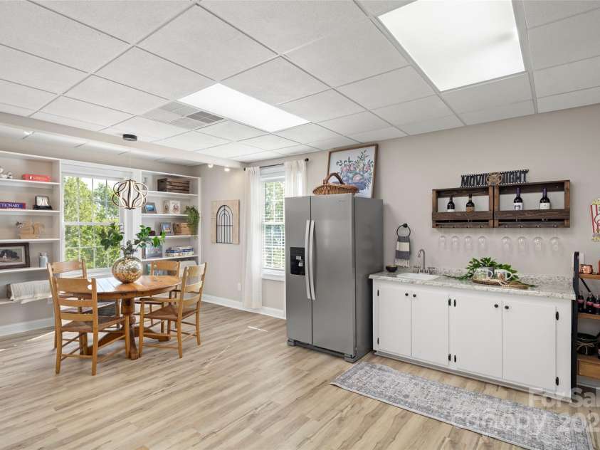 301 Governors Drive, Hendersonville, NC 28791.  MLS# CAR4251149, YatesRealty ID 10194. 