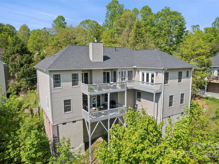 301 Governors Drive, Hendersonville, NC 28791.  MLS# CAR4251149, YatesRealty ID 10194. 