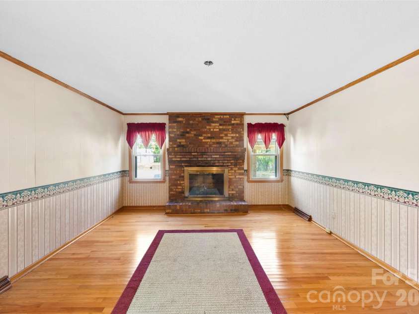 1696 Hoffman Road, Gastonia, NC 28054.  MLS# CAR4365110, YatesRealty ID 10195. 