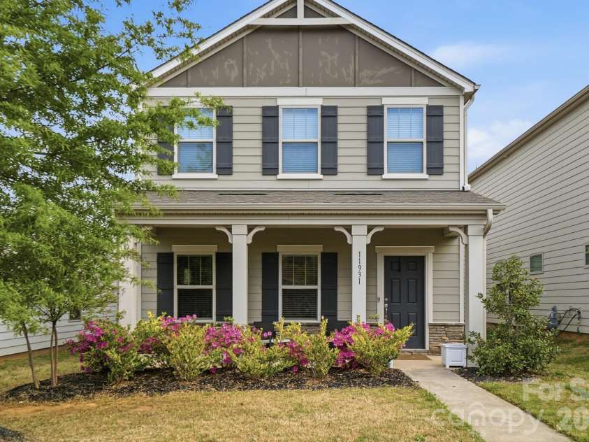 11931 Hambright Road, Huntersville, NC 28078.  MLS# CAR4365973, YatesRealty ID 10196. 