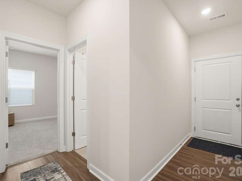 11931 Hambright Road, Huntersville, NC 28078.  MLS# CAR4365973, YatesRealty ID 10196. 
