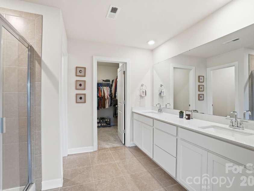 11931 Hambright Road, Huntersville, NC 28078.  MLS# CAR4365973, YatesRealty ID 10196. 