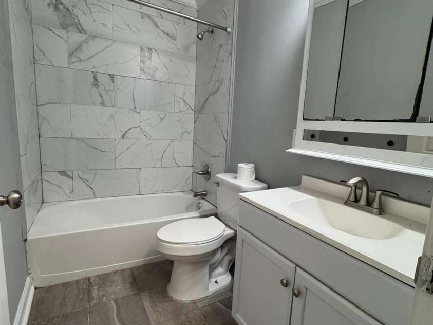 402 California Street, York, SC 29745.  MLS# CAR4246393, YatesRealty ID 10196. 