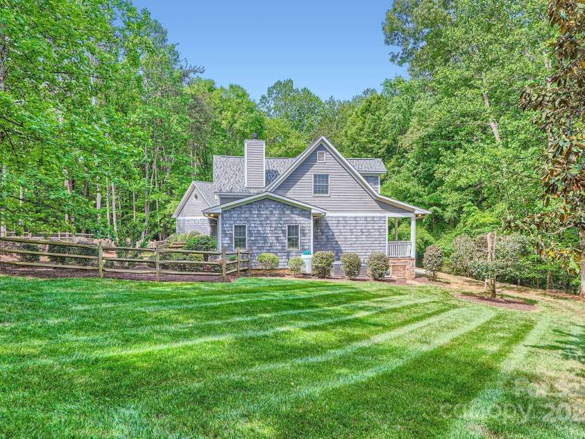 119 Taylor Court, Mooresville, NC 28117.  MLS# CAR4241779, YatesRealty ID 10198. 