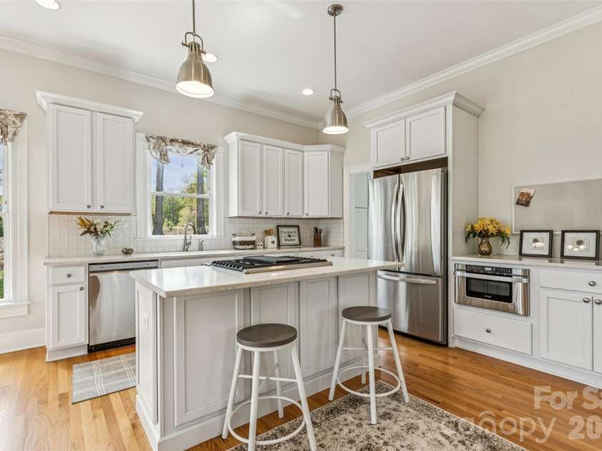 902 Bridgewater Drive, Monroe, NC 28112.  MLS# CAR4361236, YatesRealty ID 10198. Bright and Open Kitchen
