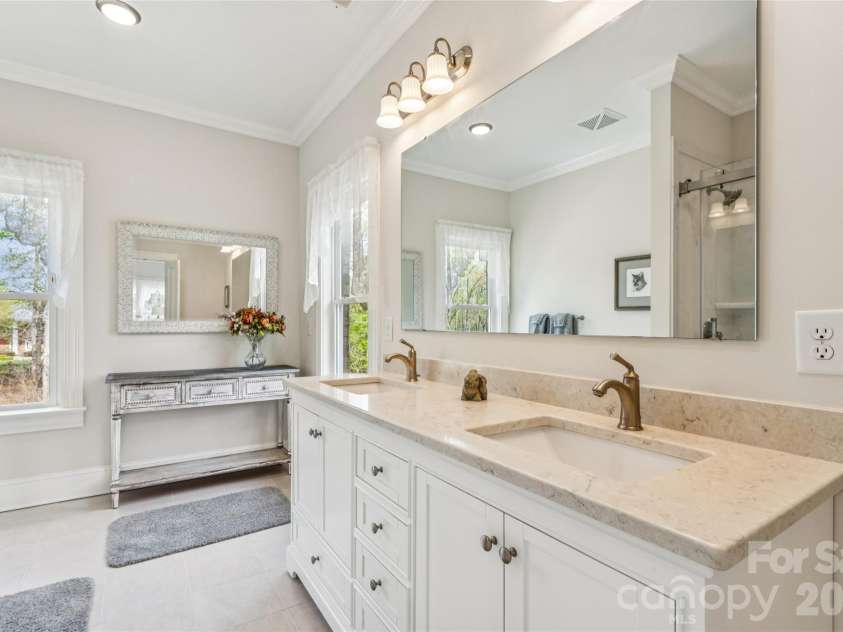 902 Bridgewater Drive, Monroe, NC 28112.  MLS# CAR4361236, YatesRealty ID 10198. Enter your Ensuite
