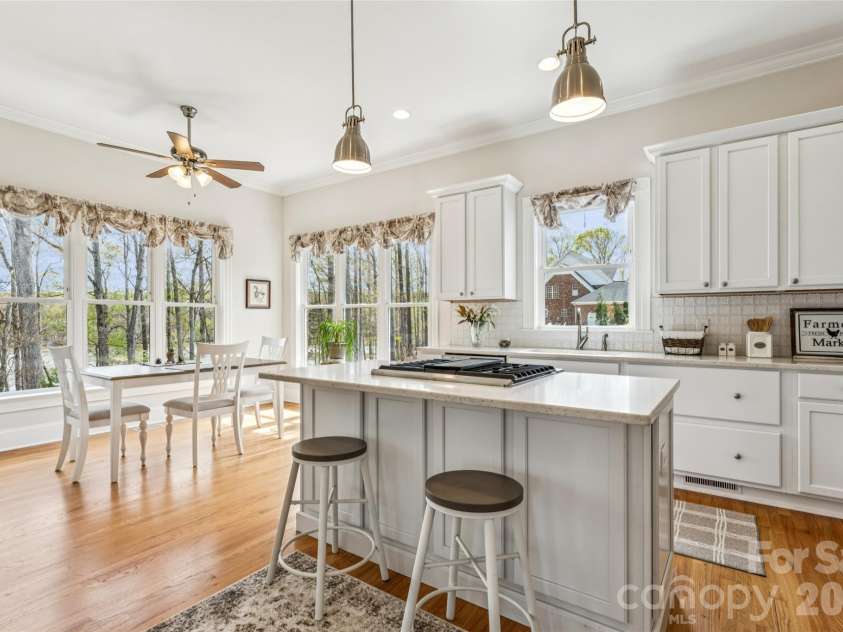 902 Bridgewater Drive, Monroe, NC 28112.  MLS# CAR4361236, YatesRealty ID 10198. Kitchen and Breakfast Area