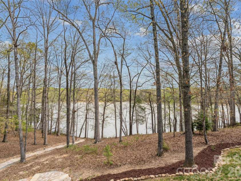 902 Bridgewater Drive, Monroe, NC 28112.  MLS# CAR4361236, YatesRealty ID 10198. Lake Lee