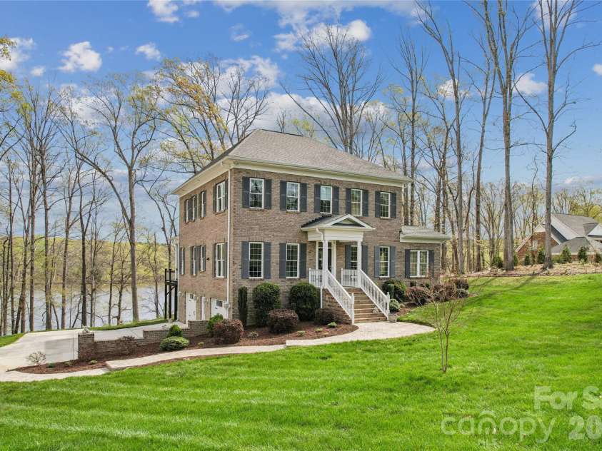 902 Bridgewater Drive, Monroe, NC 28112.  MLS# CAR4361236, YatesRealty ID 10198. Lake Views from all angles