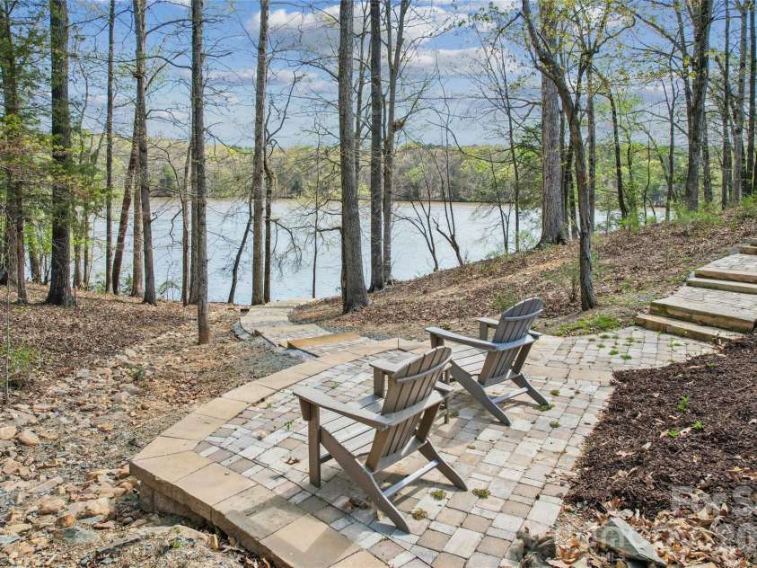 902 Bridgewater Drive, Monroe, NC 28112.  MLS# CAR4361236, YatesRealty ID 10198. Sitting Area