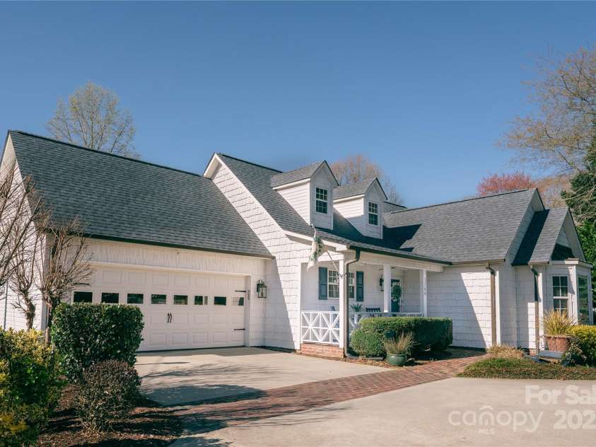 3289 Tyro Road, Lexington, NC 27295.  MLS# CAR4243594, YatesRealty ID 10199. 