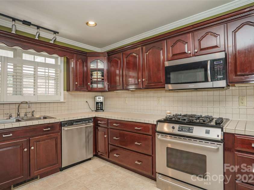 3289 Tyro Road, Lexington, NC 27295.  MLS# CAR4243594, YatesRealty ID 10199. 