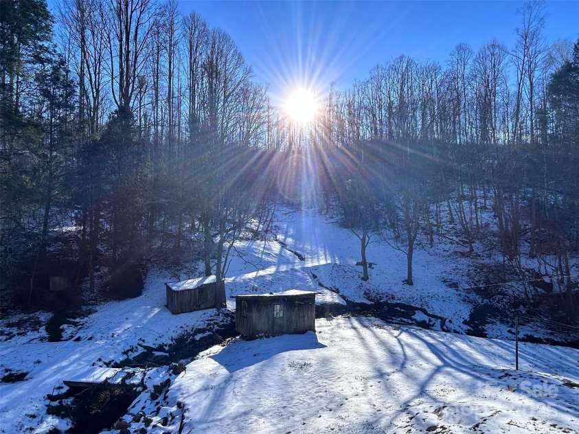 611 Johnson Hollow Road, Bakersville, NC 28705.  MLS# CAR4262666, YatesRealty ID 102. 