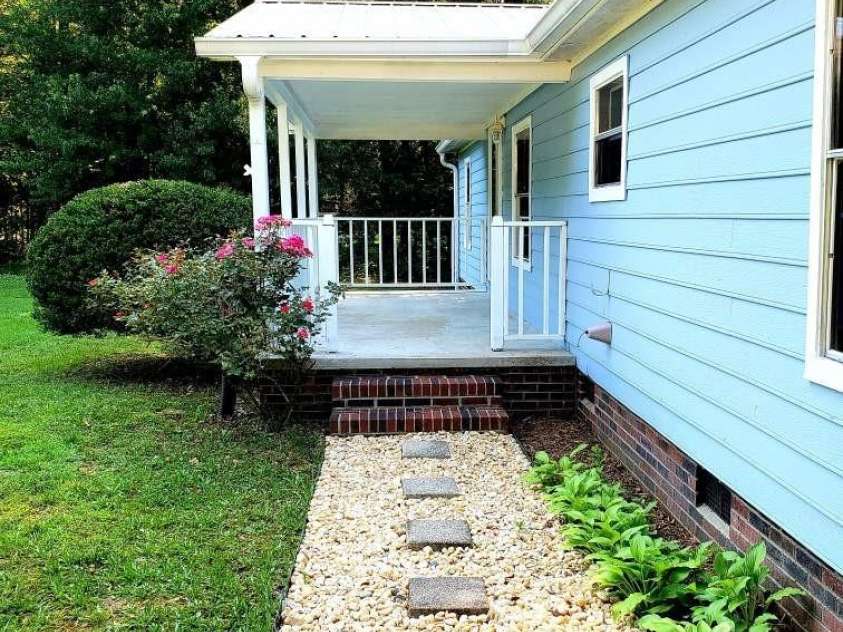 150 Navaho Trail, Rutherfordton, NC 28139.  MLS# CAR4279010, YatesRealty ID 1020. 