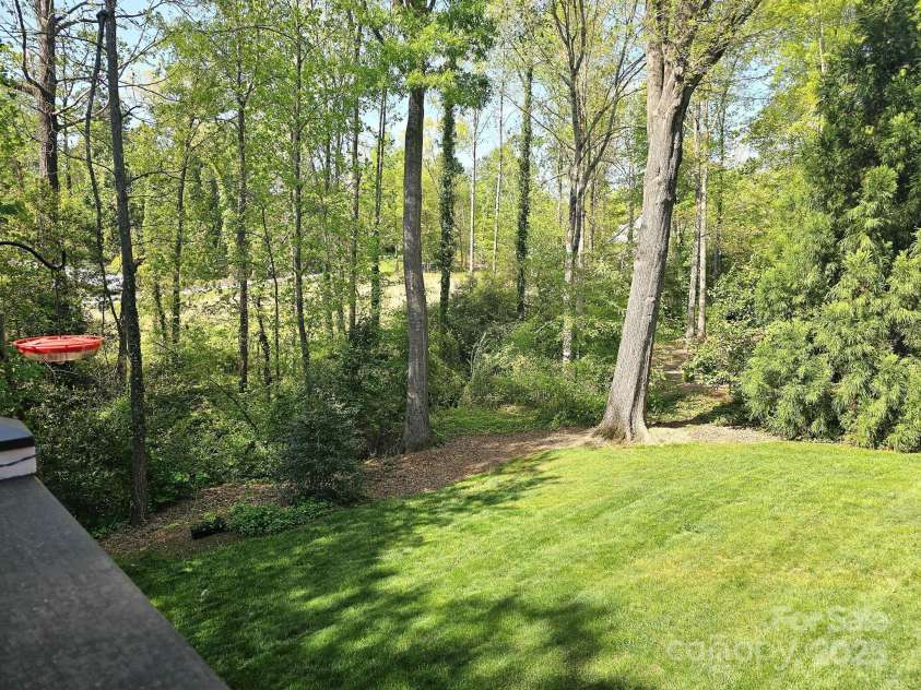 210 35th Avenue, Hickory, NC 28601.  MLS# CAR4245350, YatesRealty ID 10200. Lush Backyard