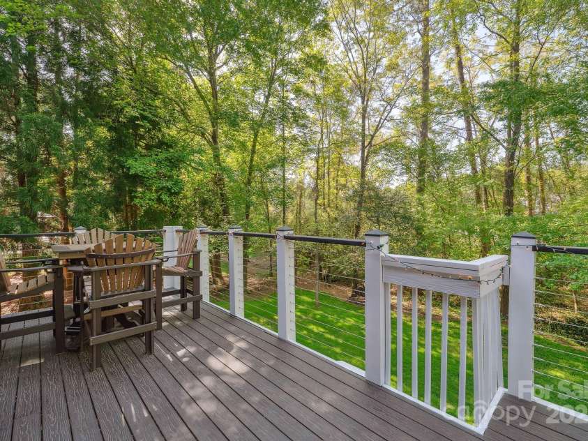 210 35th Avenue, Hickory, NC 28601.  MLS# CAR4245350, YatesRealty ID 10200. Mahogany Top Rail & Moldern Stailess Cable Railing