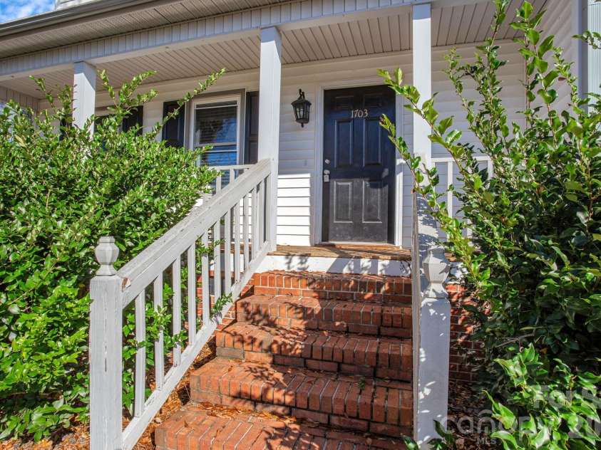 1703 Crestview Road, Easley, SC 29642.  MLS# CAR4328533, YatesRealty ID 10201. 
