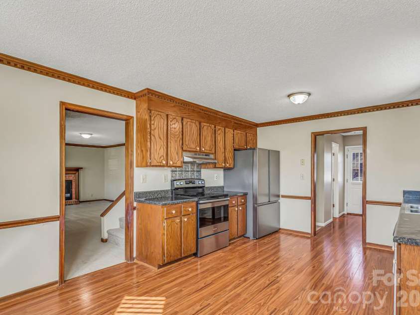 1703 Crestview Road, Easley, SC 29642.  MLS# CAR4328533, YatesRealty ID 10201. 