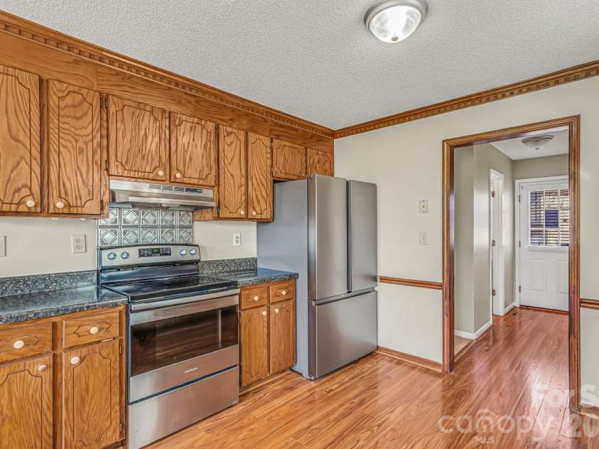 1703 Crestview Road, Easley, SC 29642.  MLS# CAR4328533, YatesRealty ID 10201. 
