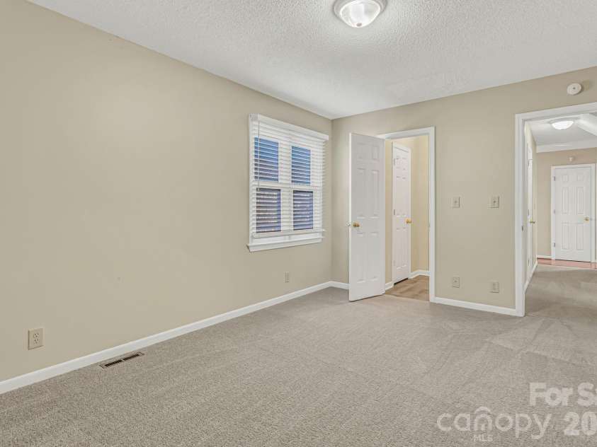 1703 Crestview Road, Easley, SC 29642.  MLS# CAR4328533, YatesRealty ID 10201. 