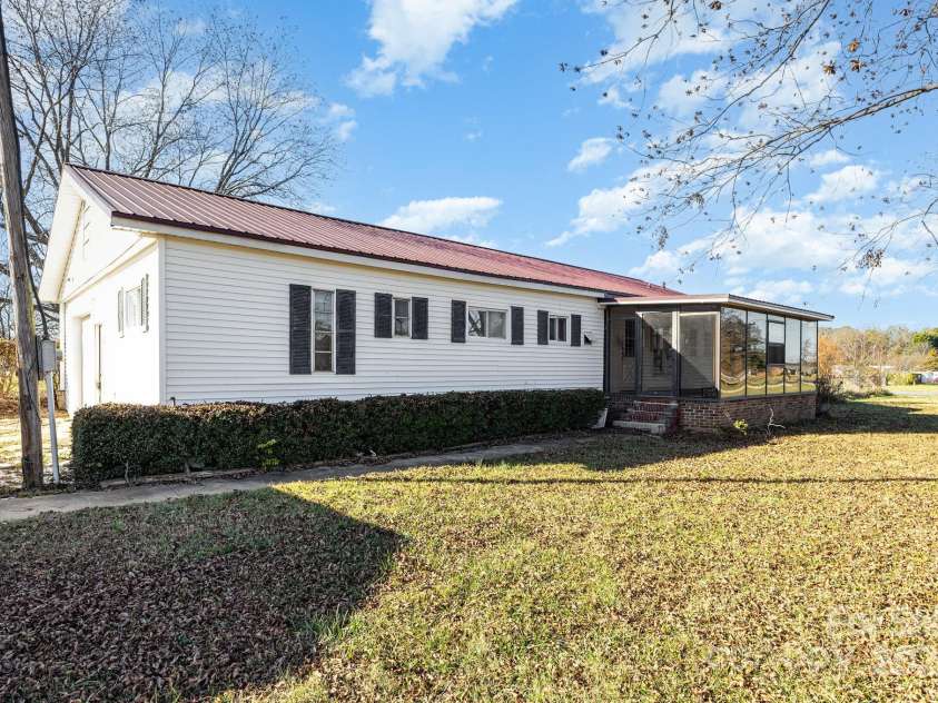 610 Osteen Road, York, SC 29745.  MLS# CAR4327267, YatesRealty ID 10202. 