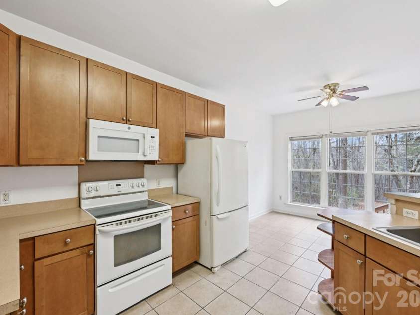3543 Lake Bluff Drive, Sherrills Ford, NC 28673.  MLS# CAR4328762, YatesRealty ID 10204. 
