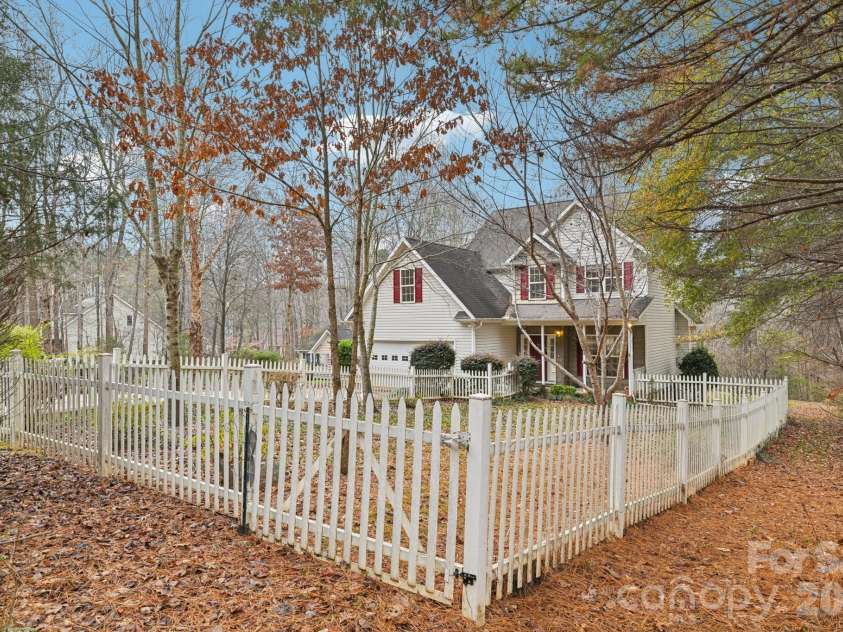 3543 Lake Bluff Drive, Sherrills Ford, NC 28673.  MLS# CAR4328762, YatesRealty ID 10204. 