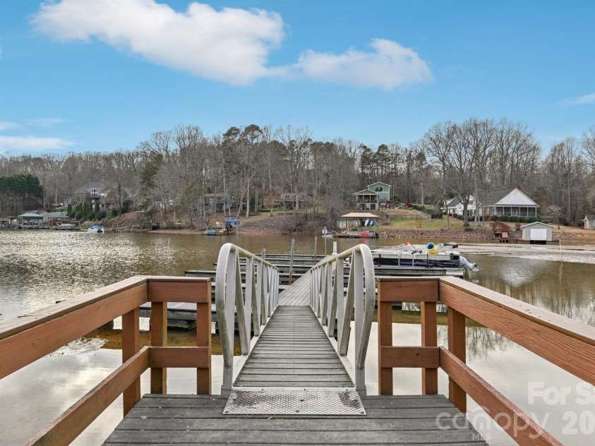 3543 Lake Bluff Drive, Sherrills Ford, NC 28673.  MLS# CAR4328762, YatesRealty ID 10204. 