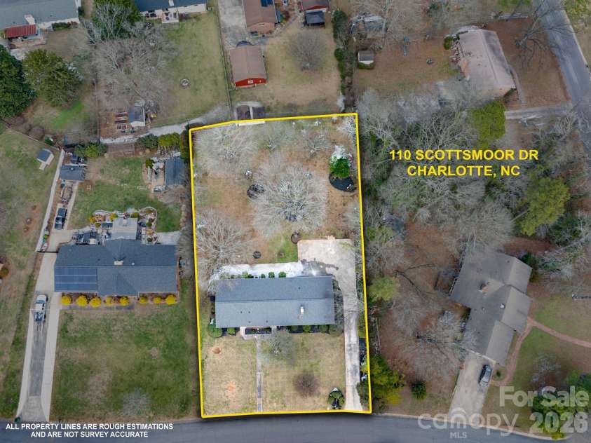 110 Scottsmoor Drive, Charlotte, NC 28214.  MLS# CAR4336960, YatesRealty ID 10208. 