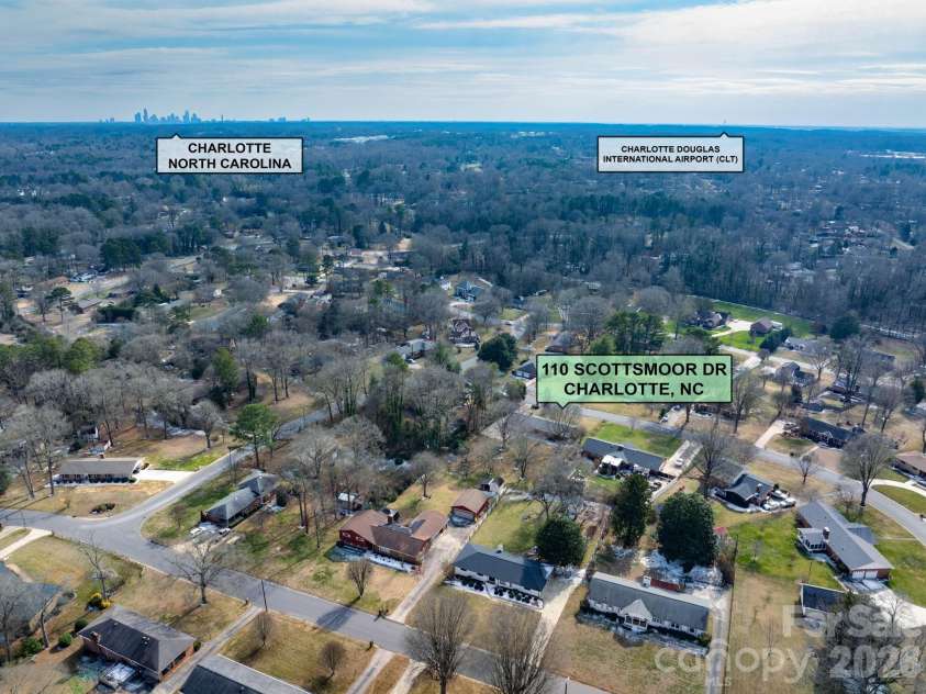 110 Scottsmoor Drive, Charlotte, NC 28214.  MLS# CAR4336960, YatesRealty ID 10208. 