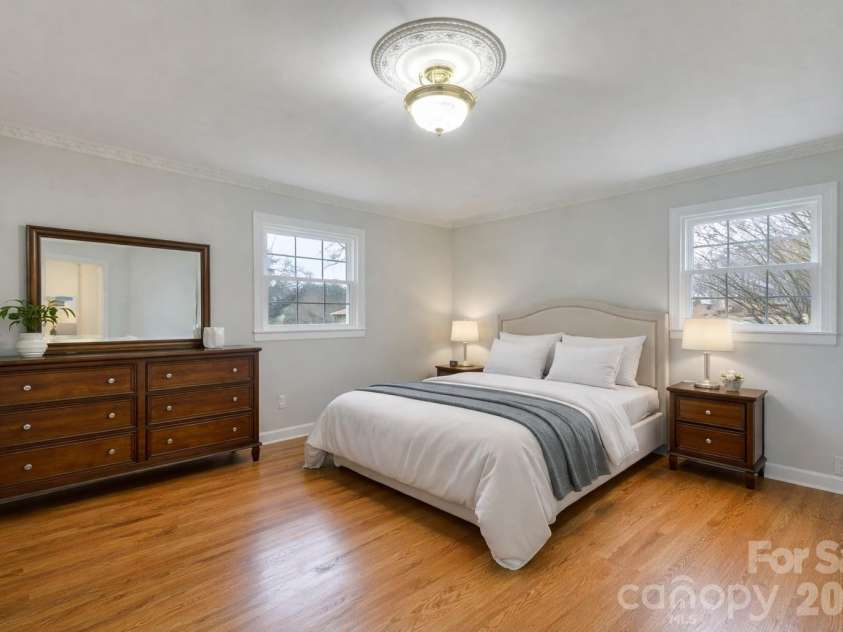 110 Scottsmoor Drive, Charlotte, NC 28214.  MLS# CAR4336960, YatesRealty ID 10208. 