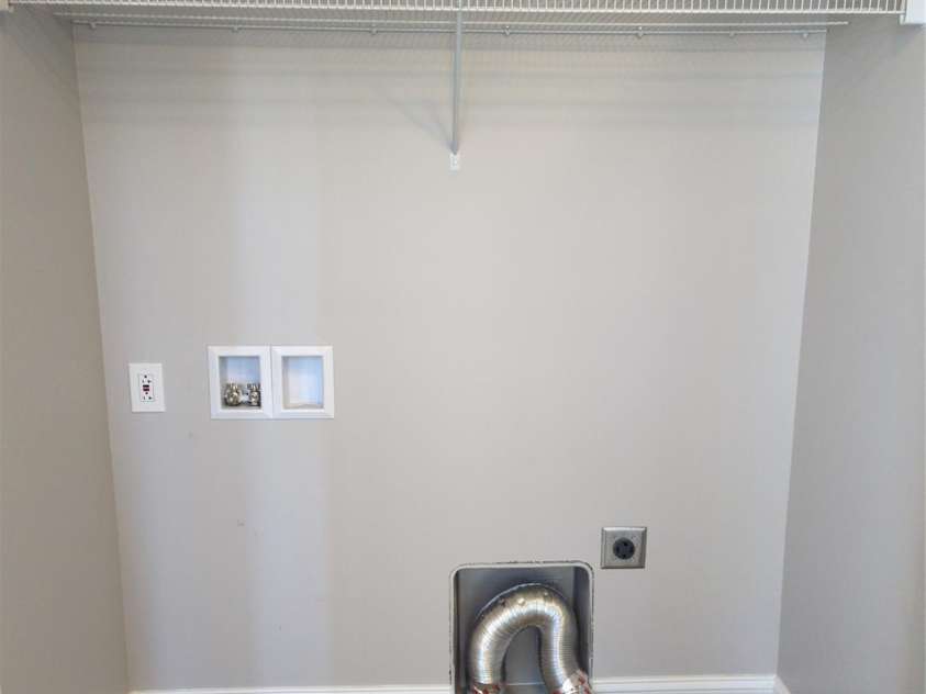 932 3rd Street Place, Hickory, NC 28602.  MLS# CAR4245930, YatesRealty ID 10208. 