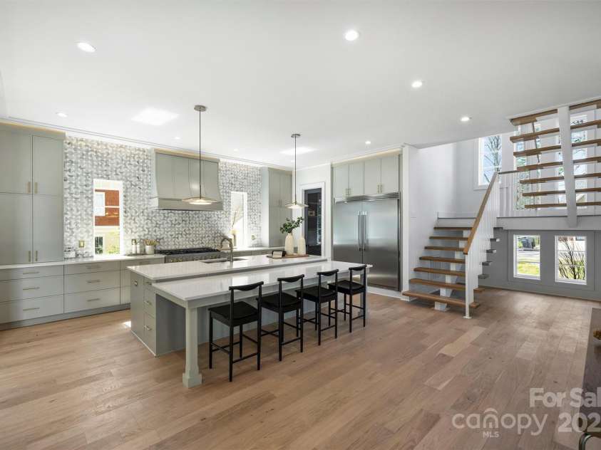 2325 Winthrop Avenue, Charlotte, NC 28203.  MLS# CAR4232074, YatesRealty ID 1021. 