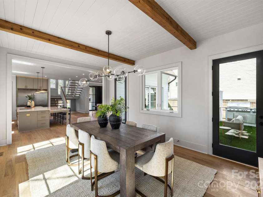 2325 Winthrop Avenue, Charlotte, NC 28203.  MLS# CAR4232074, YatesRealty ID 1021. 