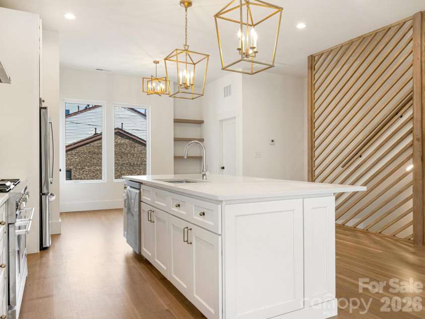 129 French Street, Charlotte, NC 28216.  MLS# CAR4356749, YatesRealty ID 10213. Kitchen