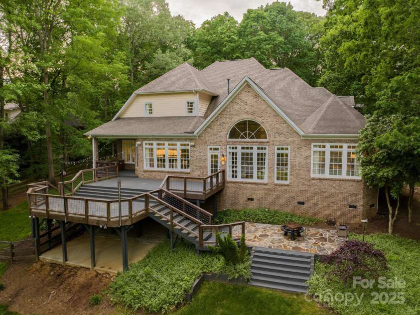 9013 Yellow Pine Court, Waxhaw, NC 28173.  MLS# CAR4251886, YatesRealty ID 10213. 