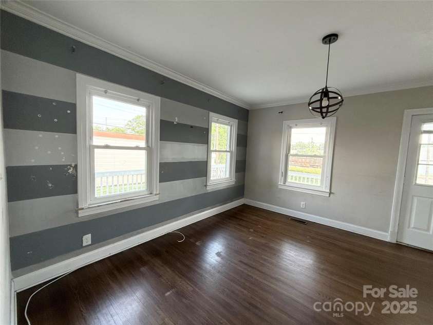 406 Catawba Street, Lancaster, SC 29720.  MLS# CAR4249061, YatesRealty ID 10214. 