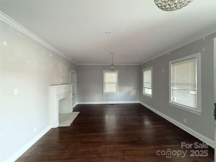 406 Catawba Street, Lancaster, SC 29720.  MLS# CAR4249061, YatesRealty ID 10214. 