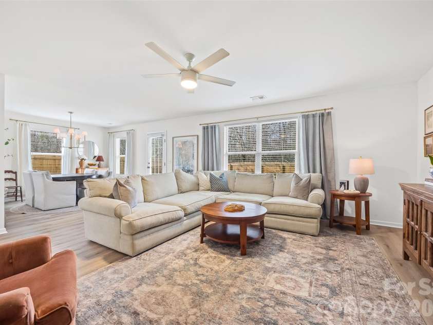 5223 Fernhill Drive, Charlotte, NC 28217.  MLS# CAR4356767, YatesRealty ID 10214. 