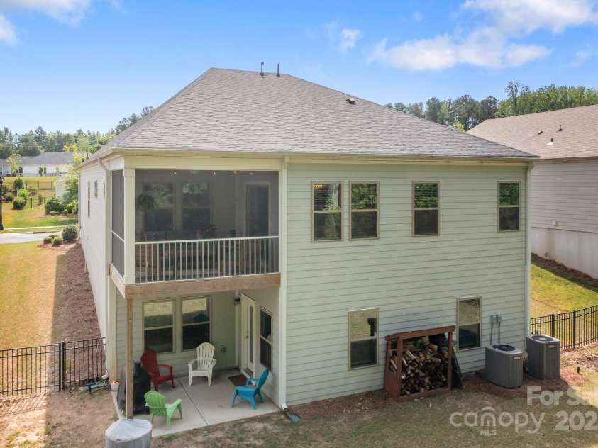 7620 Porrera Street, Charlotte, NC 28214.  MLS# CAR4252215, YatesRealty ID 10215. 