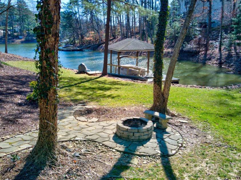 301 Agnew Road, Mooresville, NC 28117.  MLS# CAR4167254, YatesRealty ID 10216. Lake View from Deck