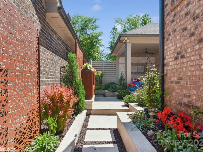 3006 Portico Place, Fort Mill, SC 29715.  MLS# CAR4254421, YatesRealty ID 10217. 