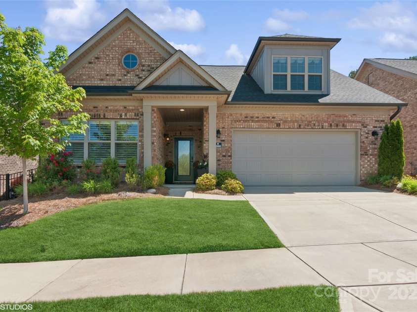 3006 Portico Place, Fort Mill, SC 29715.  MLS# CAR4254421, YatesRealty ID 10217. 