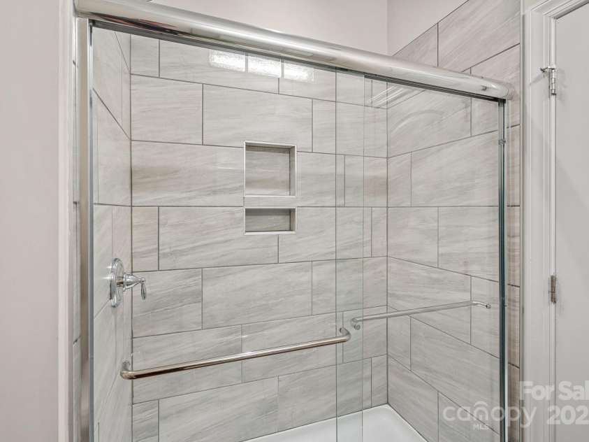 3006 Portico Place, Fort Mill, SC 29715.  MLS# CAR4312166, YatesRealty ID 10217. 