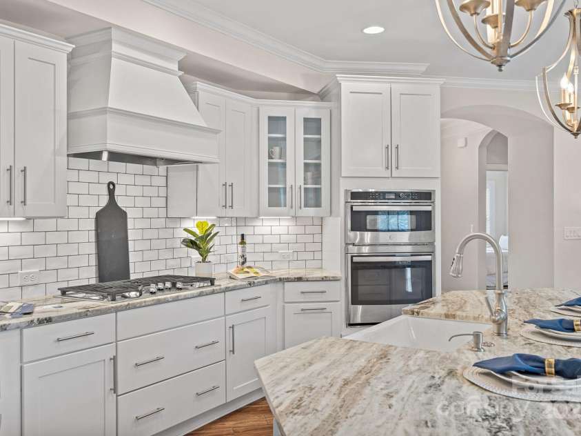 3006 Portico Place, Fort Mill, SC 29715.  MLS# CAR4312166, YatesRealty ID 10217. 