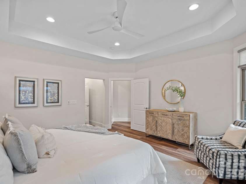 3006 Portico Place, Fort Mill, SC 29715.  MLS# CAR4312166, YatesRealty ID 10217. 